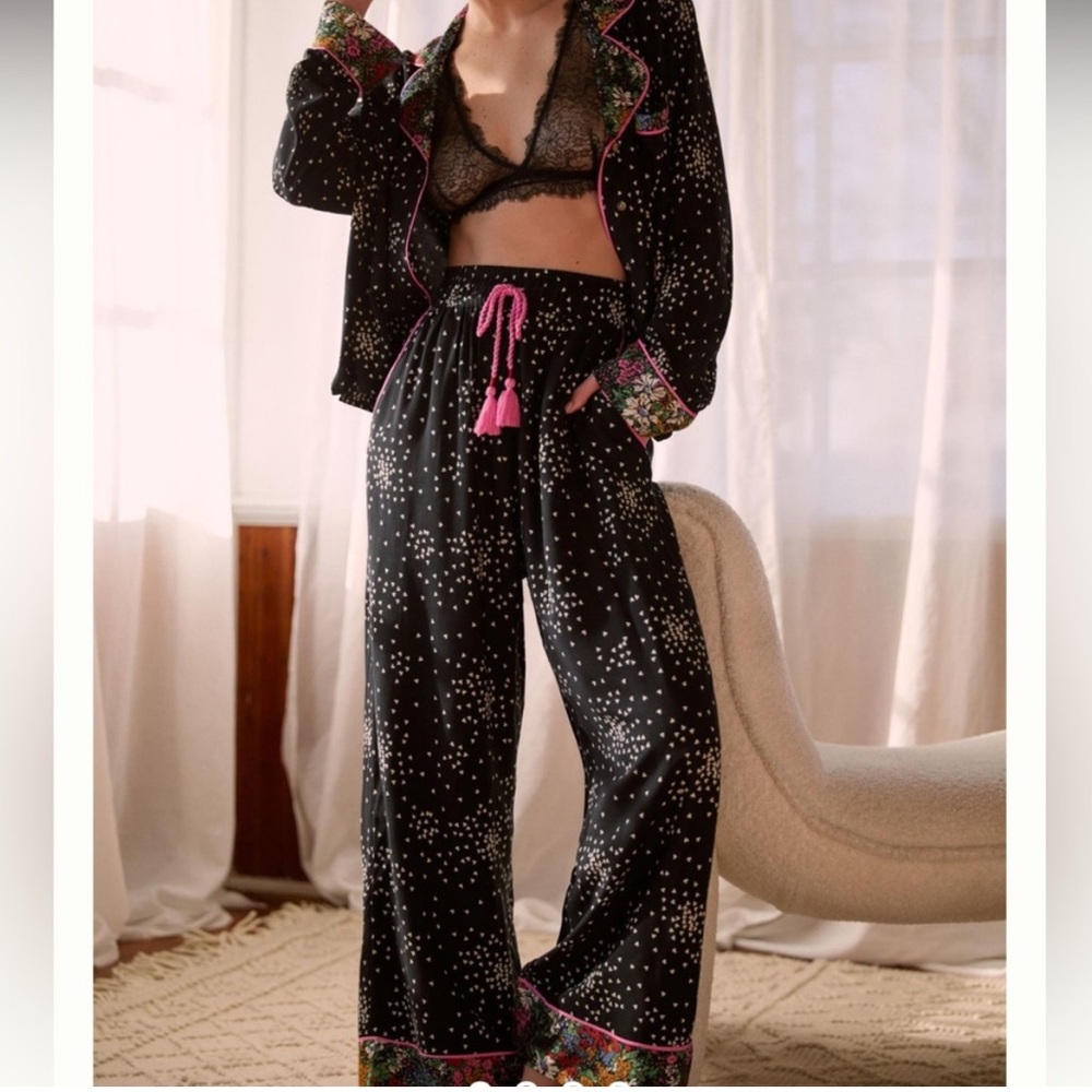 *SOLD* Anthropologie Kari Pajama Set NWOT - XS ($195) - Picture 1 of 10